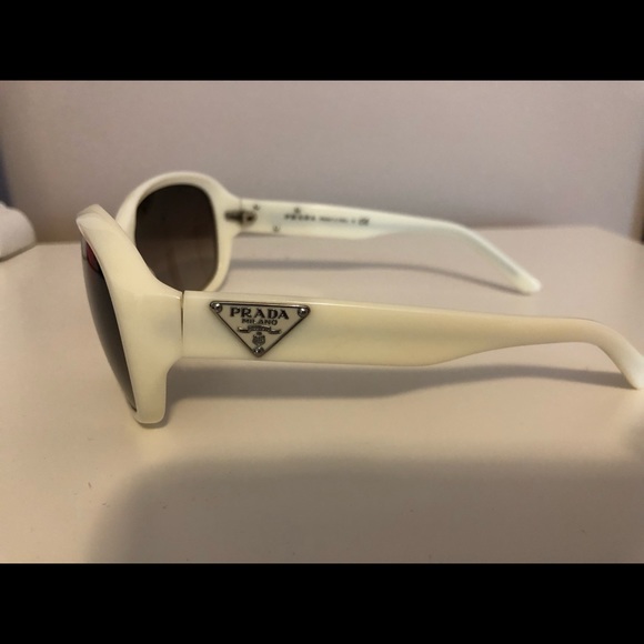 Prada Authentic sunglasses - Picture 2 of 3